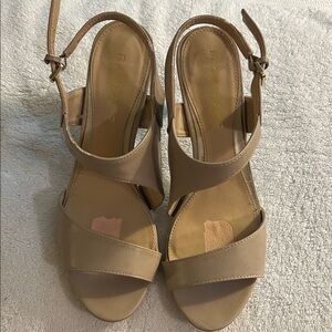 Women's Beige heels